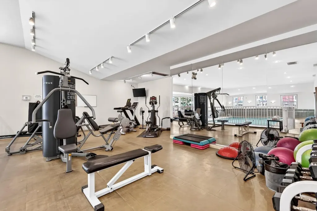 3650 Marda Link SW Calgary AB T2T 6G9