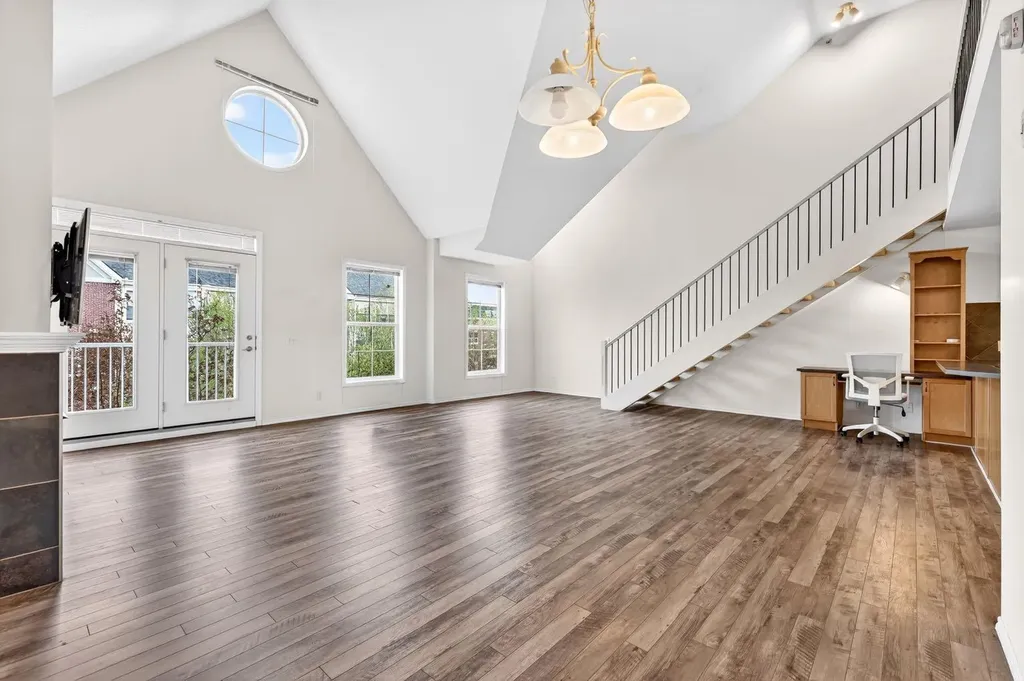 3650 Marda Link SW Calgary AB T2T 6G9