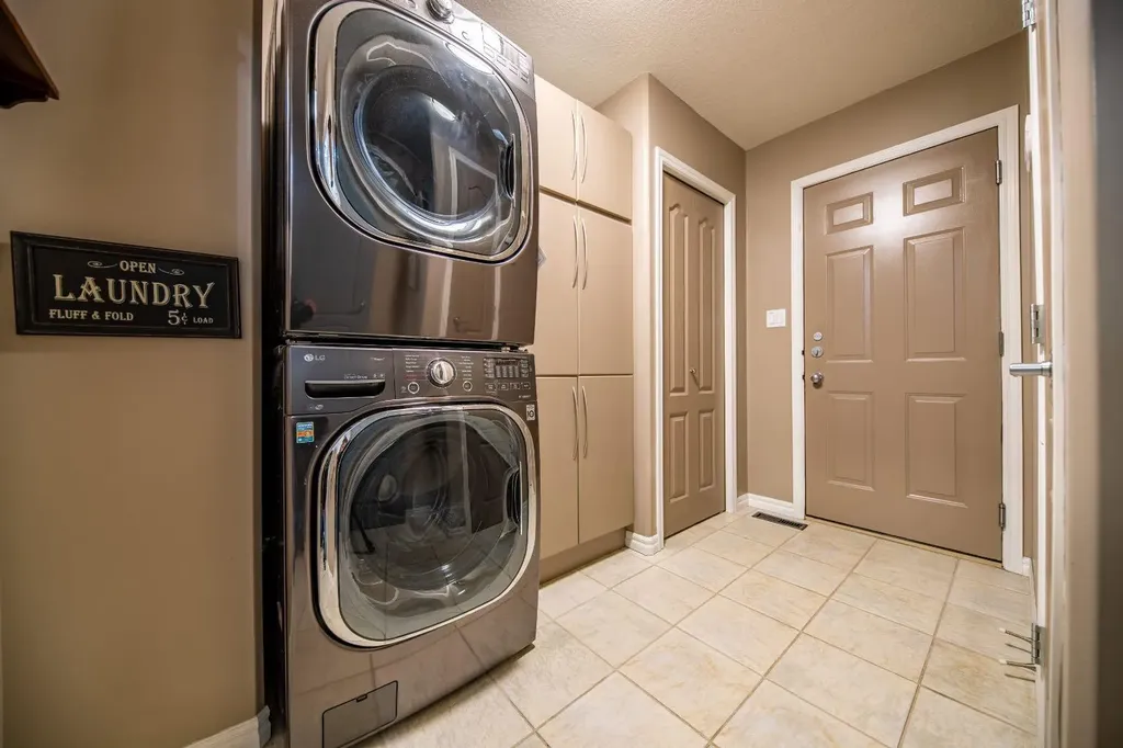 8910 122 Avenue Grande Prairie AB T8X 1P8