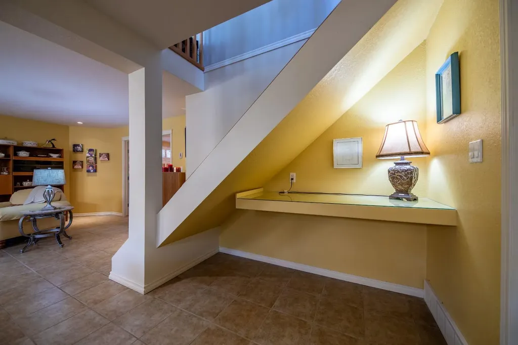 8910 122 Avenue Grande Prairie AB T8X 1P8