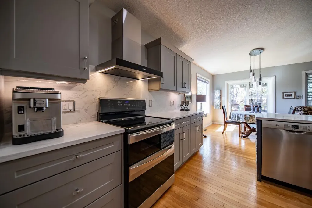 8910 122 Avenue Grande Prairie AB T8X 1P8