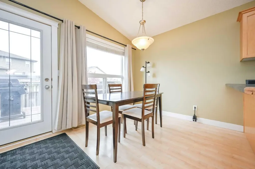 8821 113 Avenue Grande Prairie AB T8X 1S2