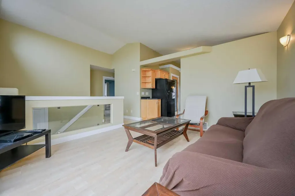 8821 113 Avenue Grande Prairie AB T8X 1S2