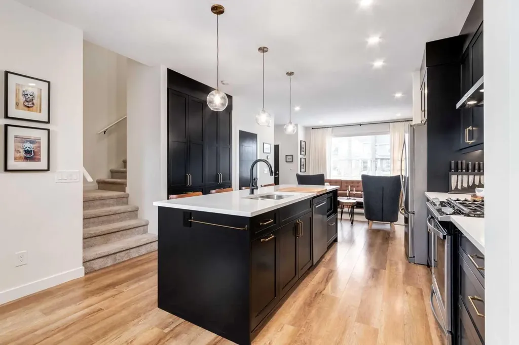 27 D'arcy Boulevard Okotoks AB T1S 5S6