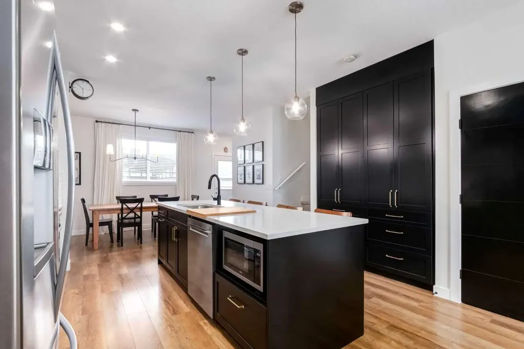 27 D'arcy Boulevard Okotoks AB T1S 5S6