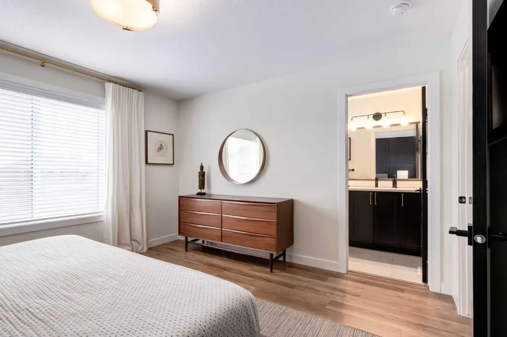 27 D'arcy Boulevard Okotoks AB T1S 5S6