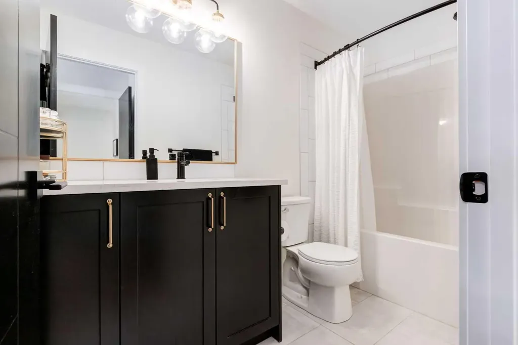27 D'arcy Boulevard Okotoks AB T1S 5S6