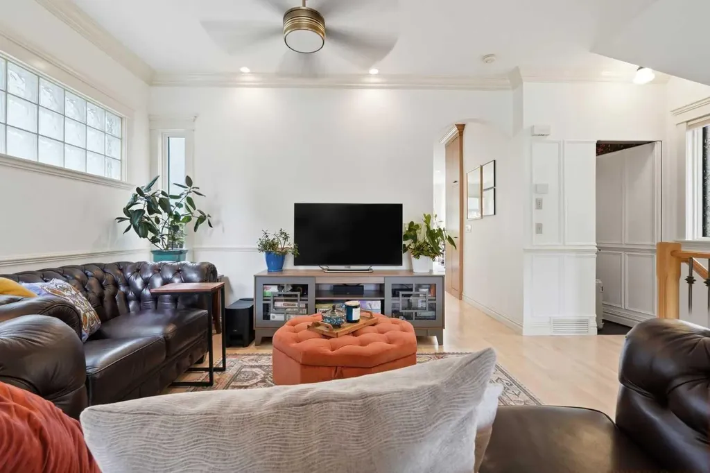1729 31 Avenue SW Calgary AB T2T 1S6