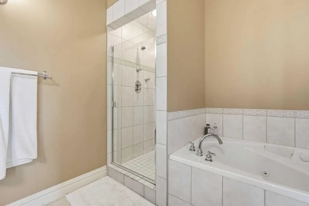 1729 31 Avenue SW Calgary AB T2T 1S6