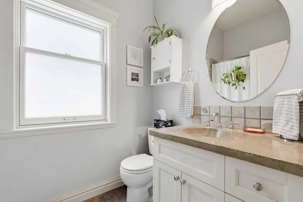 1729 31 Avenue SW Calgary AB T2T 1S6