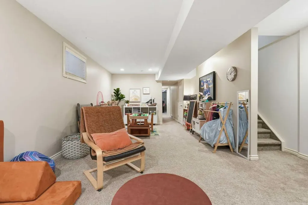 1729 31 Avenue SW Calgary AB T2T 1S6