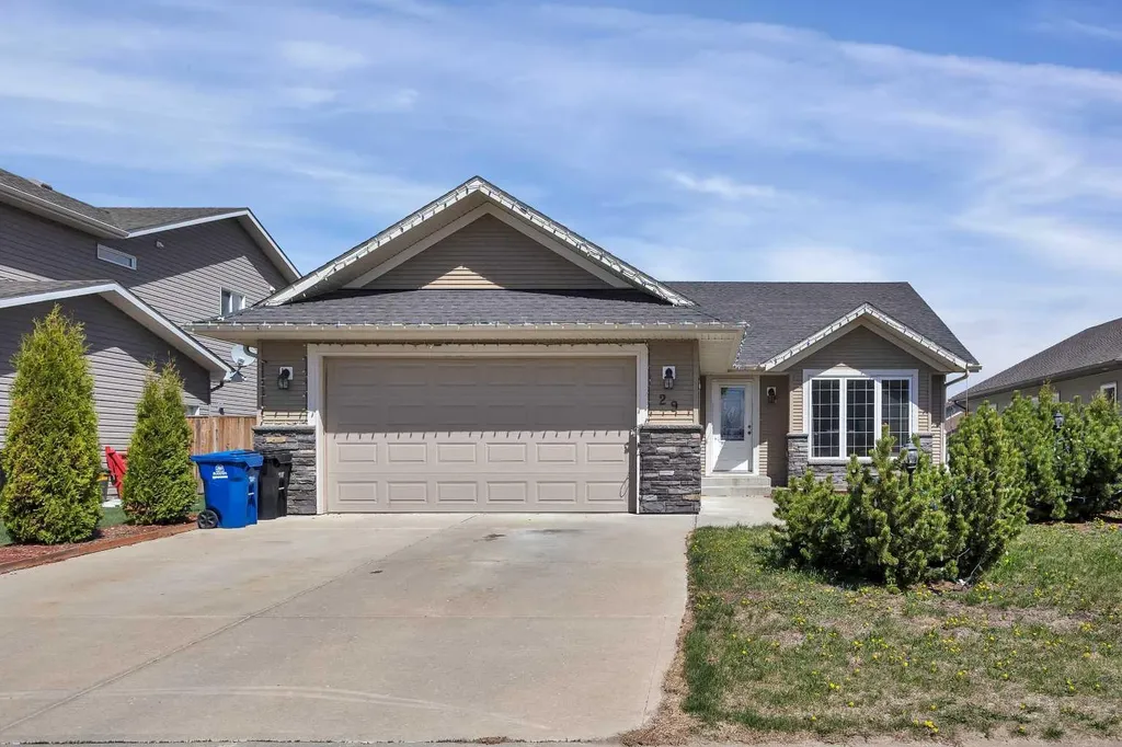 29 Chinook Street Blackfalds AB T0M0J0