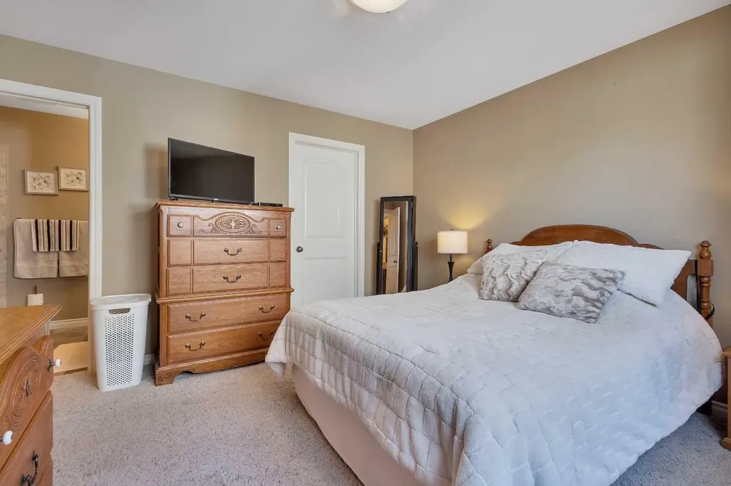 29 Chinook Street Blackfalds AB T0M0J0