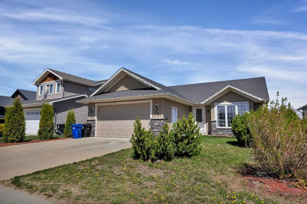 29 Chinook Street Blackfalds AB T0M0J0