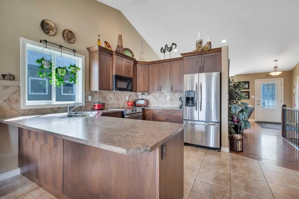 29 Chinook Street Blackfalds AB T0M0J0