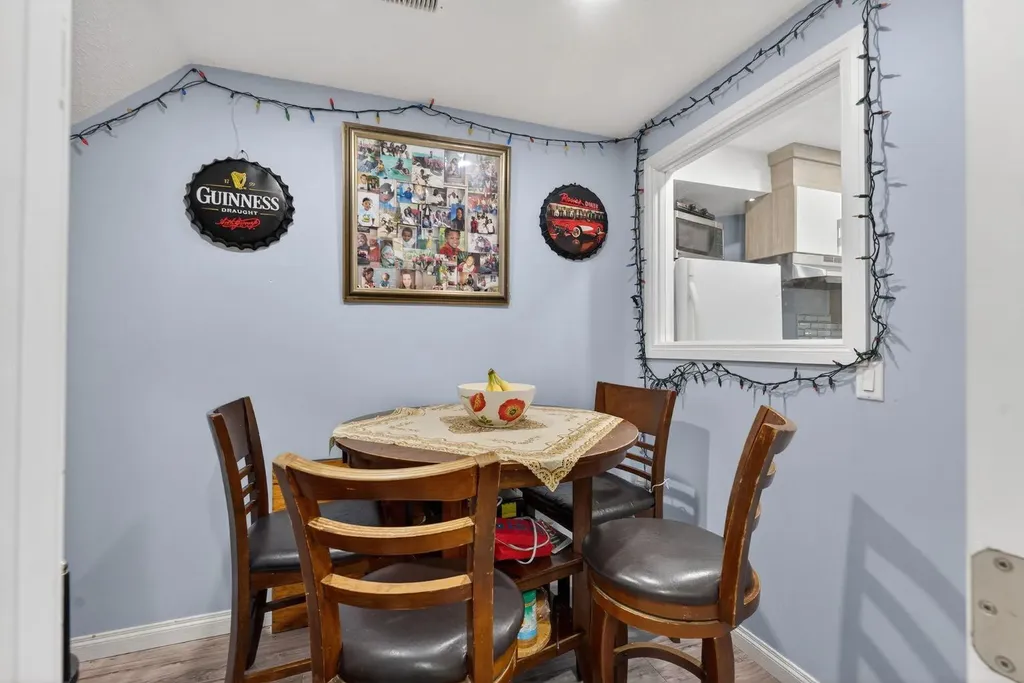 232 San Fernando Place NE Calgary AB T1Y 7J2