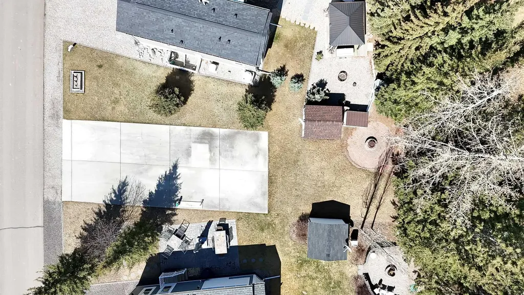 32379 Range Road 55 Rural Mountain View County AB T0M 1X0