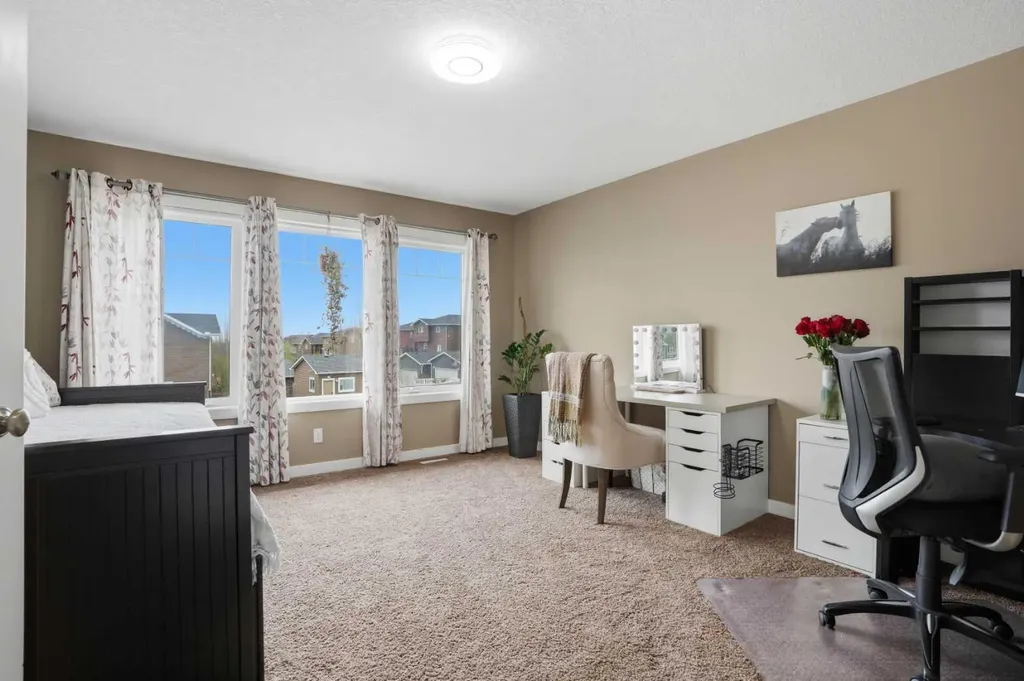 44 Westridge Crescent Okotoks AB T1S 0G7