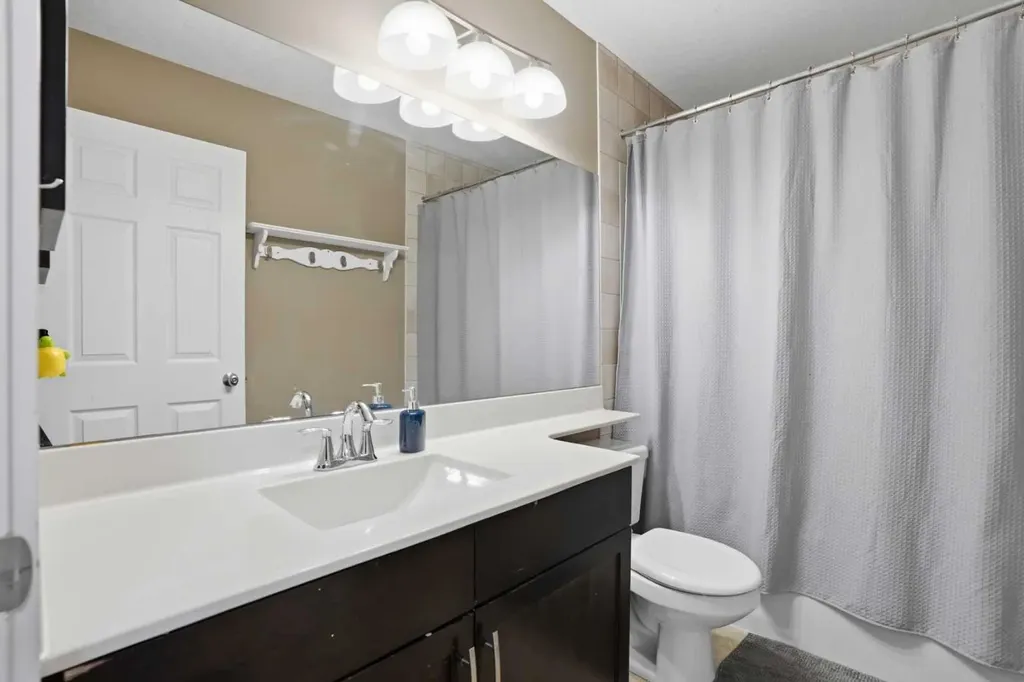 44 Westridge Crescent Okotoks AB T1S 0G7