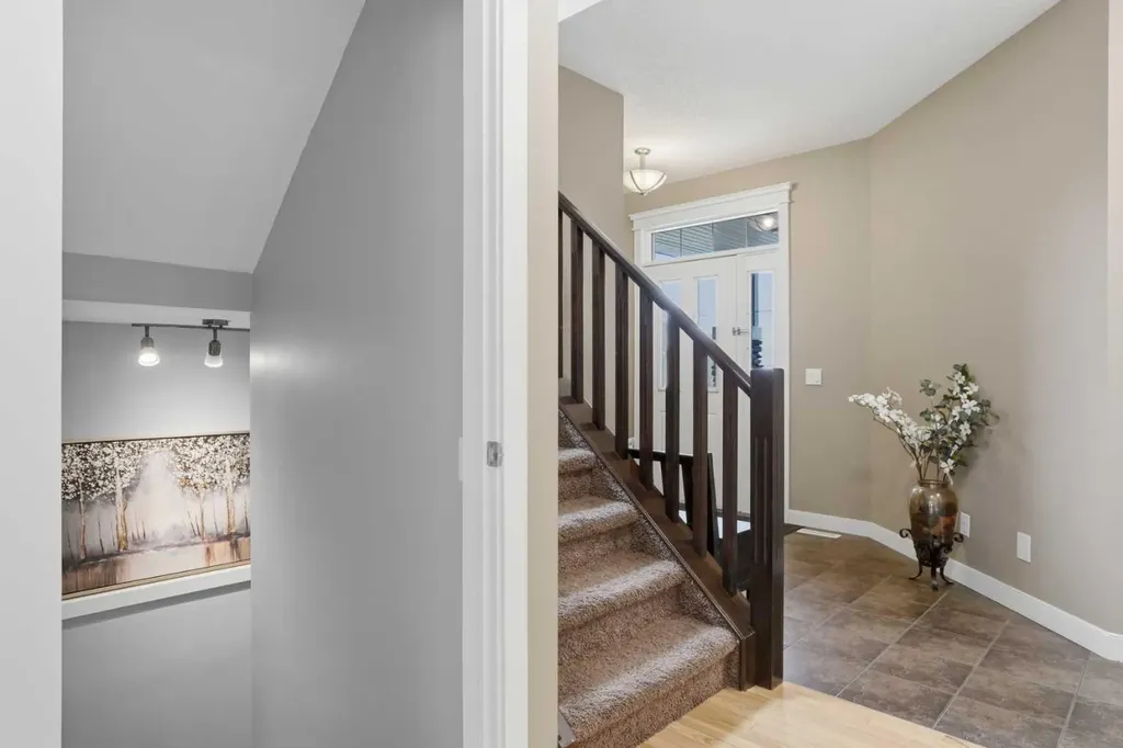 44 Westridge Crescent Okotoks AB T1S 0G7