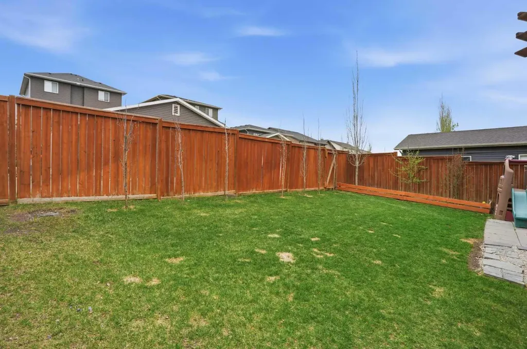 44 Westridge Crescent Okotoks AB T1S 0G7