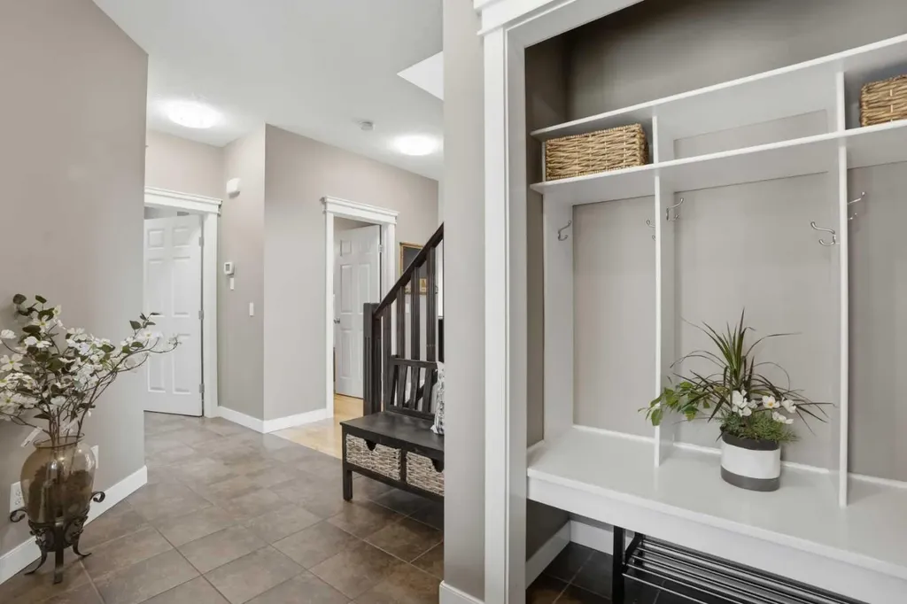 44 Westridge Crescent Okotoks AB T1S 0G7