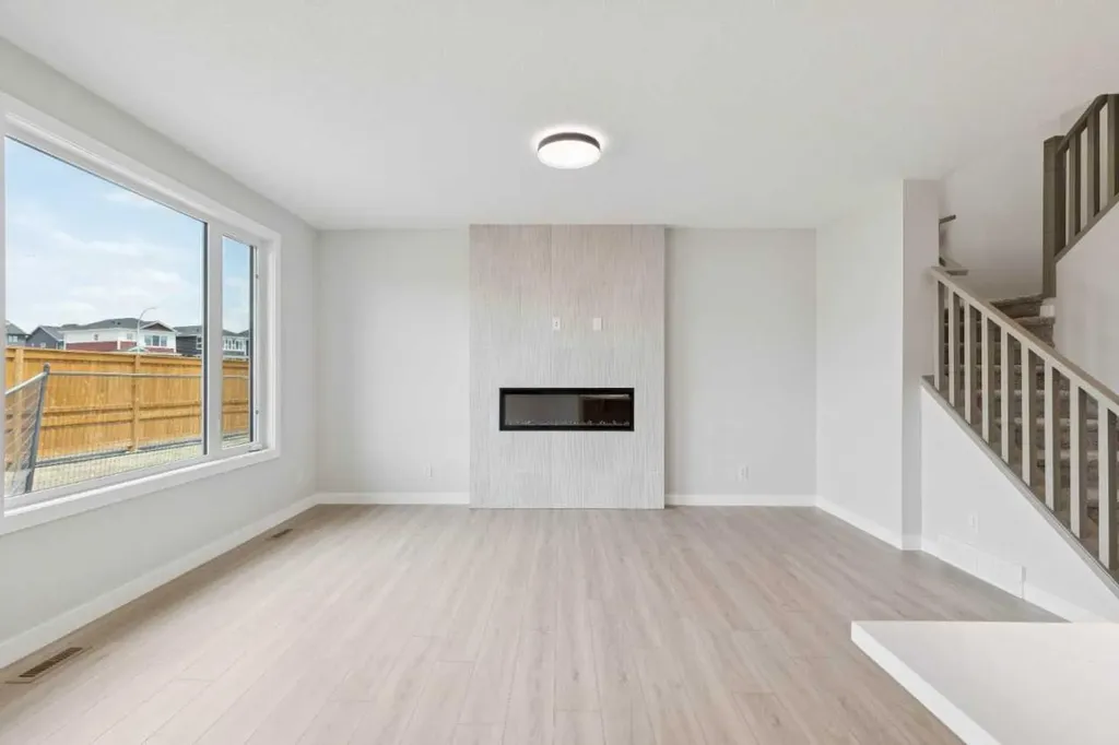 271 Bridgeport Circle Chestermere AB T1X3E7