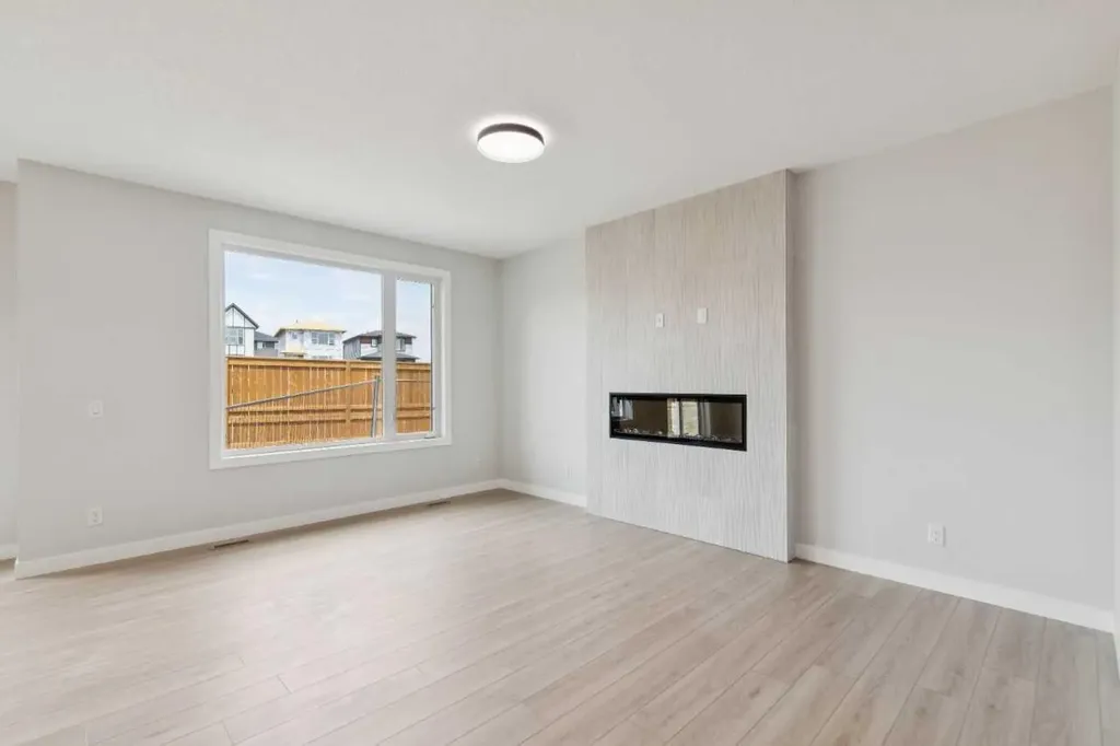 271 Bridgeport Circle Chestermere AB T1X3E7