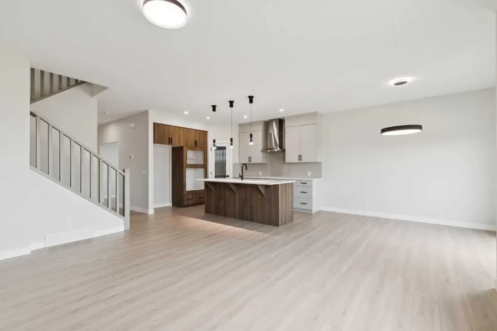 271 Bridgeport Circle Chestermere AB T1X3E7