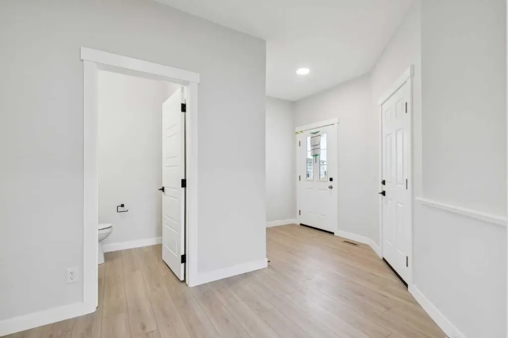 271 Bridgeport Circle Chestermere AB T1X3E7