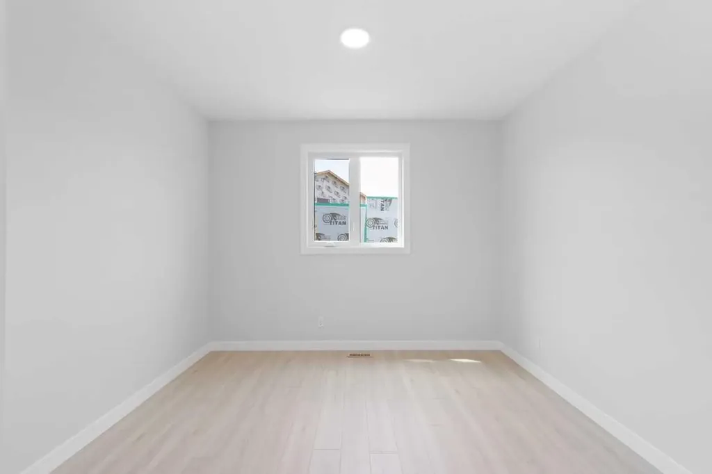 271 Bridgeport Circle Chestermere AB T1X3E7