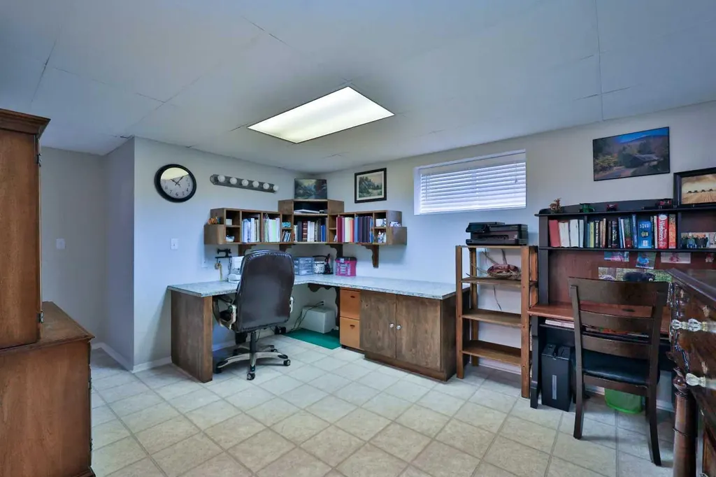 20 N 1a Street Magrath AB T0K 1J0