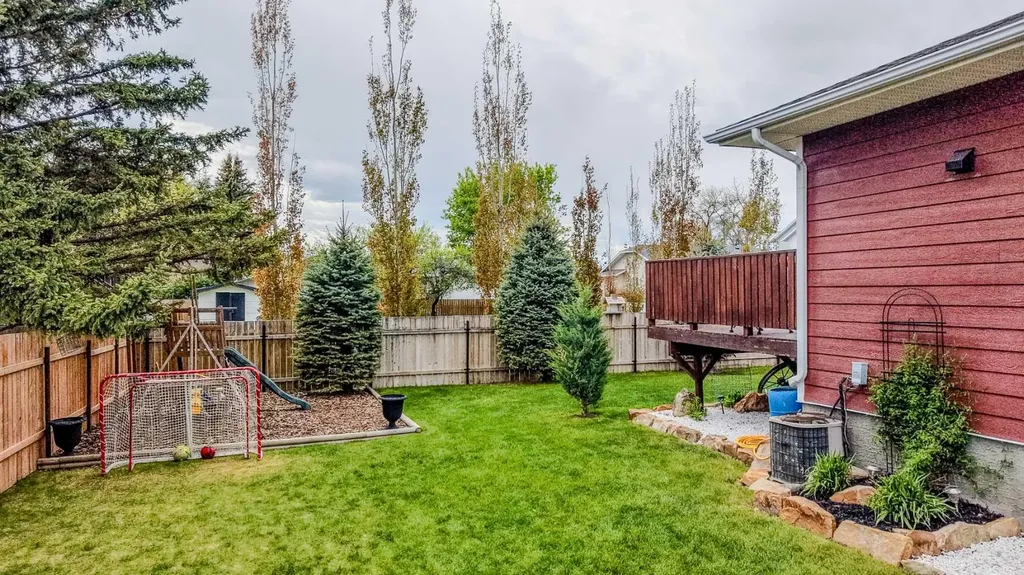 20 N 1a Street Magrath AB T0K 1J0