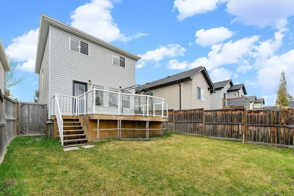 108 Everstone Rise SW Calgary AB T2Y4J7