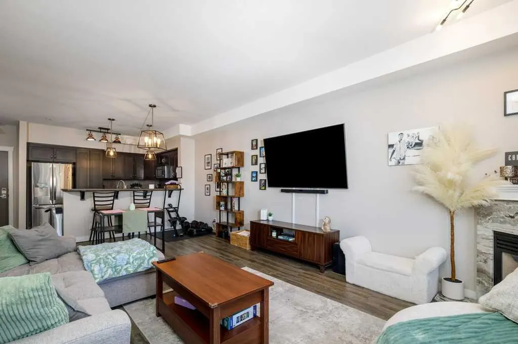 100 Lakeway Boulevard Sylvan Lake AB T4S 0A4