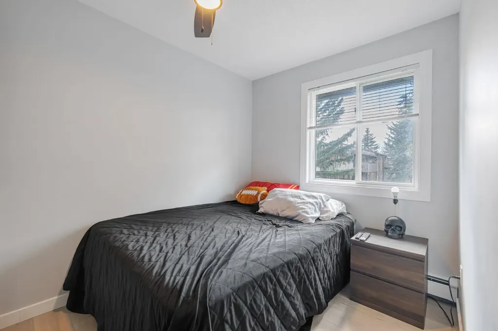 11620 Elbow Drive SW Calgary AB T2W 3L6