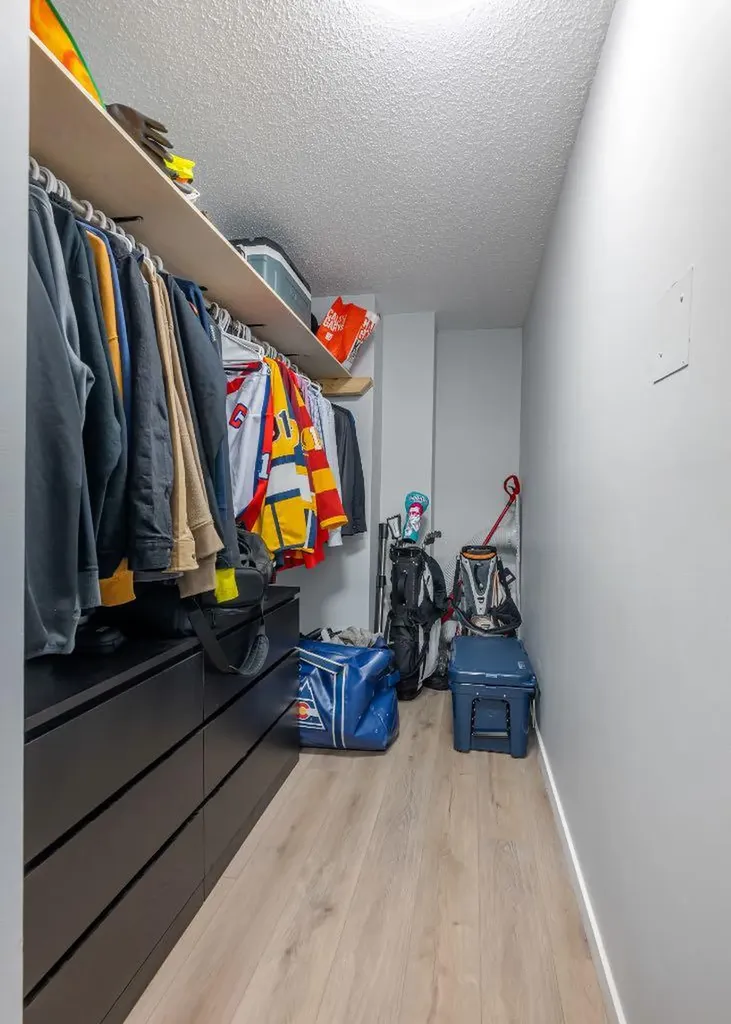 11620 Elbow Drive SW Calgary AB T2W 3L6
