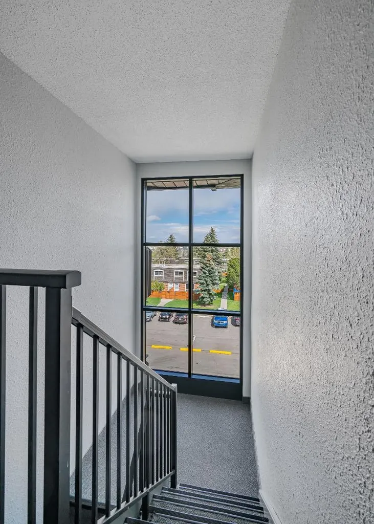 11620 Elbow Drive SW Calgary AB T2W 3L6