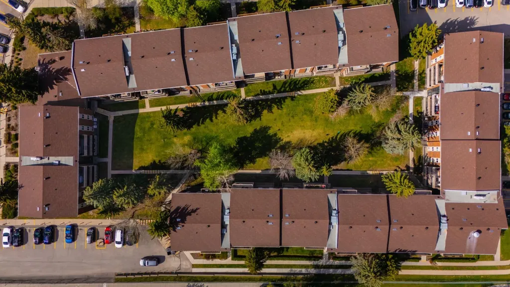 11620 Elbow Drive SW Calgary AB T2W 3L6
