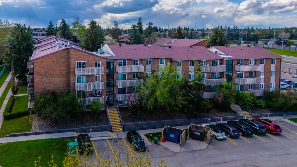 11620 Elbow Drive SW Calgary AB T2W 3L6