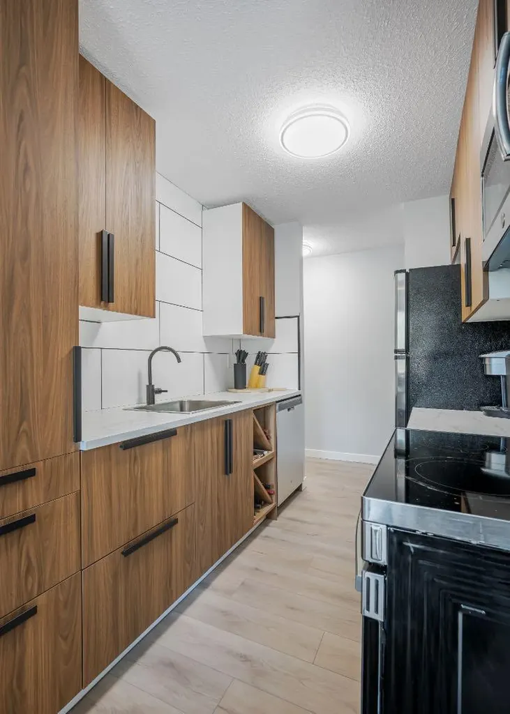 11620 Elbow Drive SW Calgary AB T2W 3L6