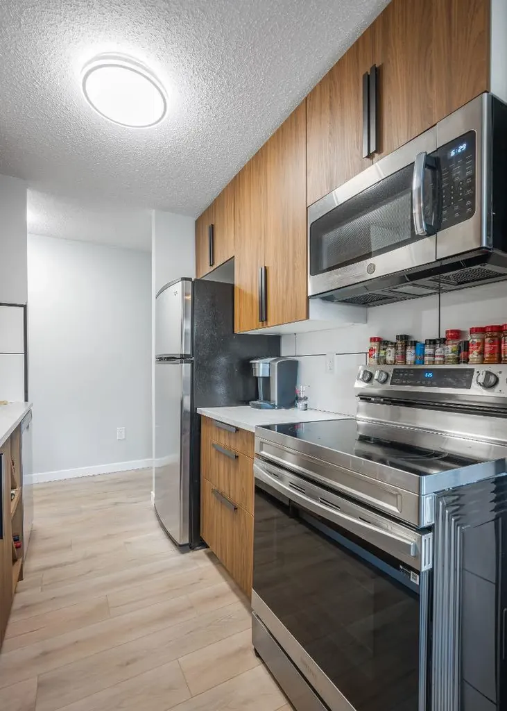 11620 Elbow Drive SW Calgary AB T2W 3L6