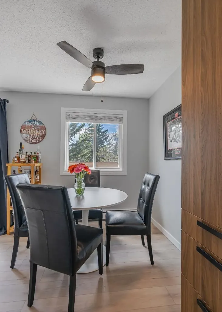 11620 Elbow Drive SW Calgary AB T2W 3L6