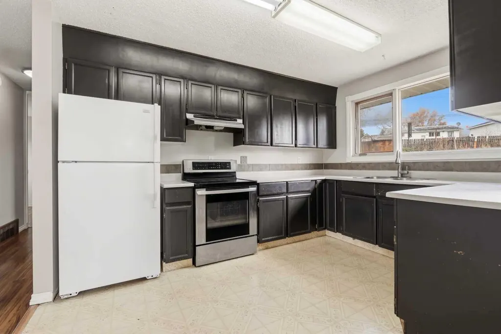 5411 Fir Crescent Swan Hills AB T0G 2C0