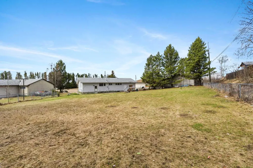 5411 Fir Crescent Swan Hills AB T0G 2C0