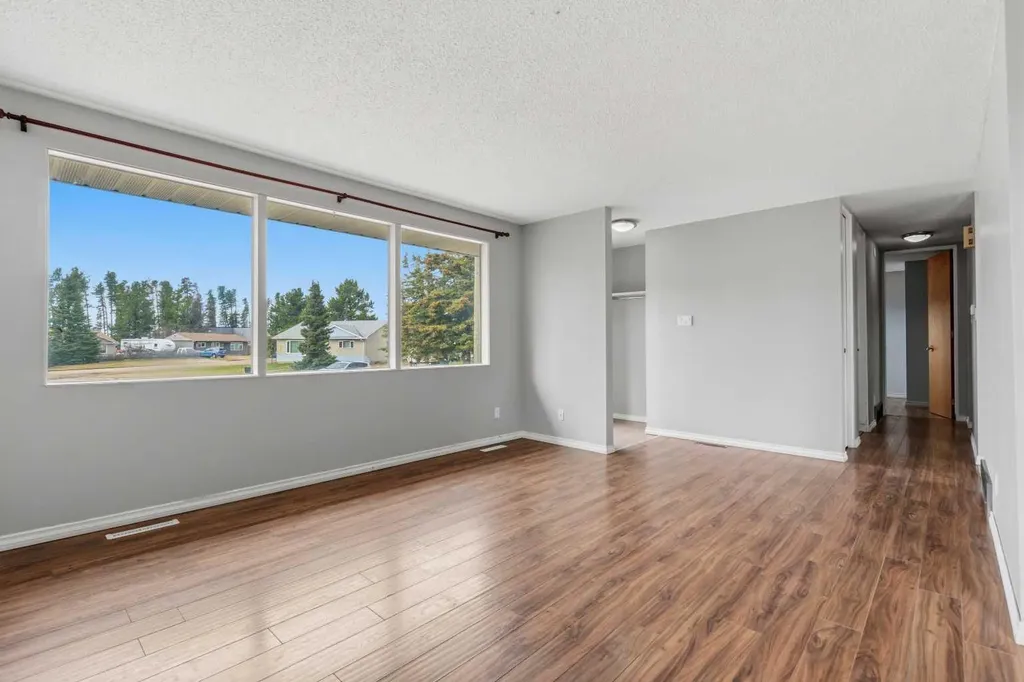 5411 Fir Crescent Swan Hills AB T0G 2C0