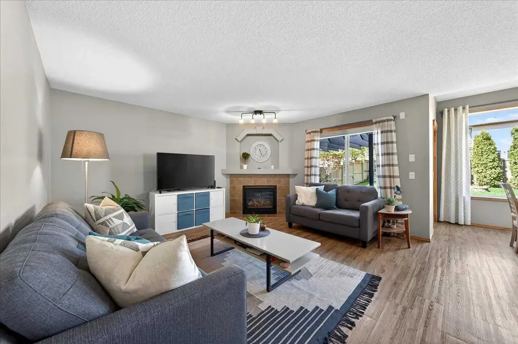 152 Chapman Close SE Calgary AB T2X 3V7