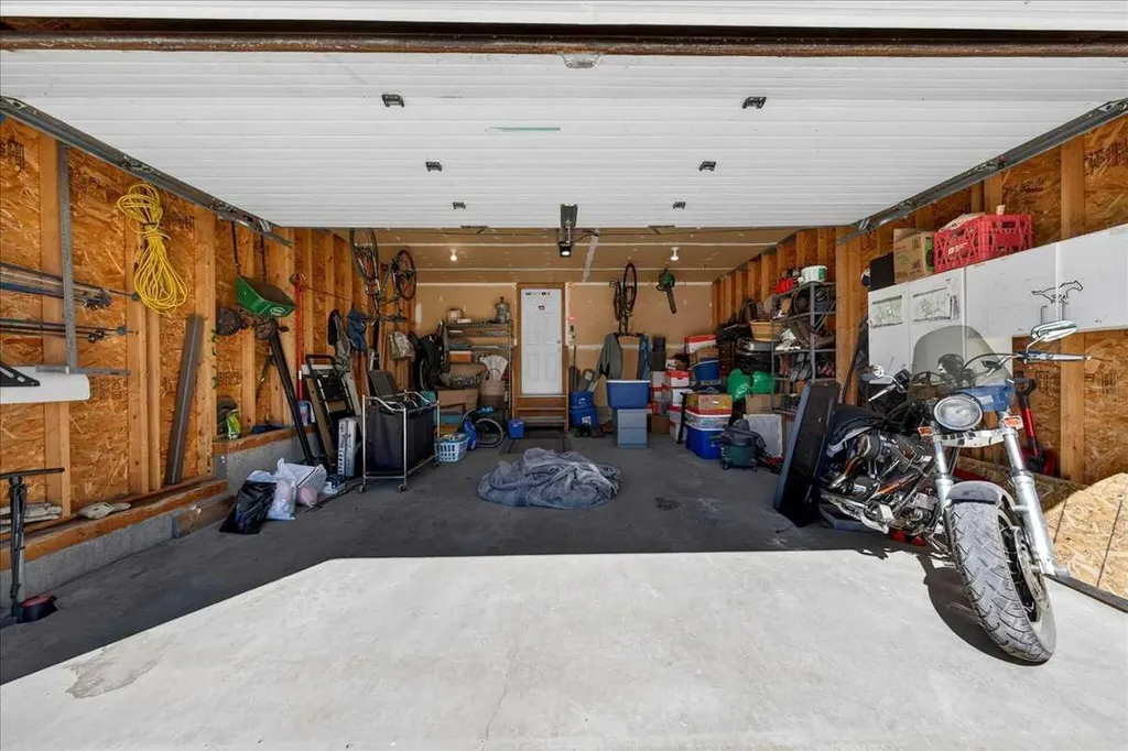 152 Chapman Close SE Calgary AB T2X 3V7