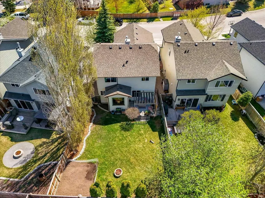 152 Chapman Close SE Calgary AB T2X 3V7