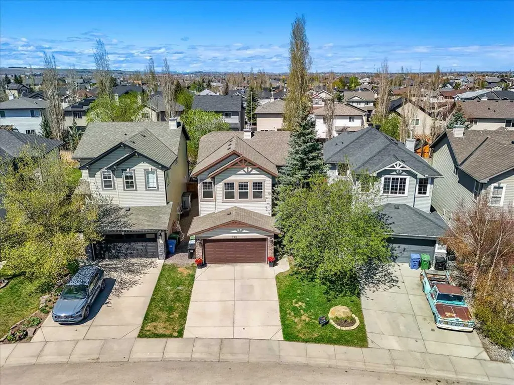 152 Chapman Close SE Calgary AB T2X 3V7